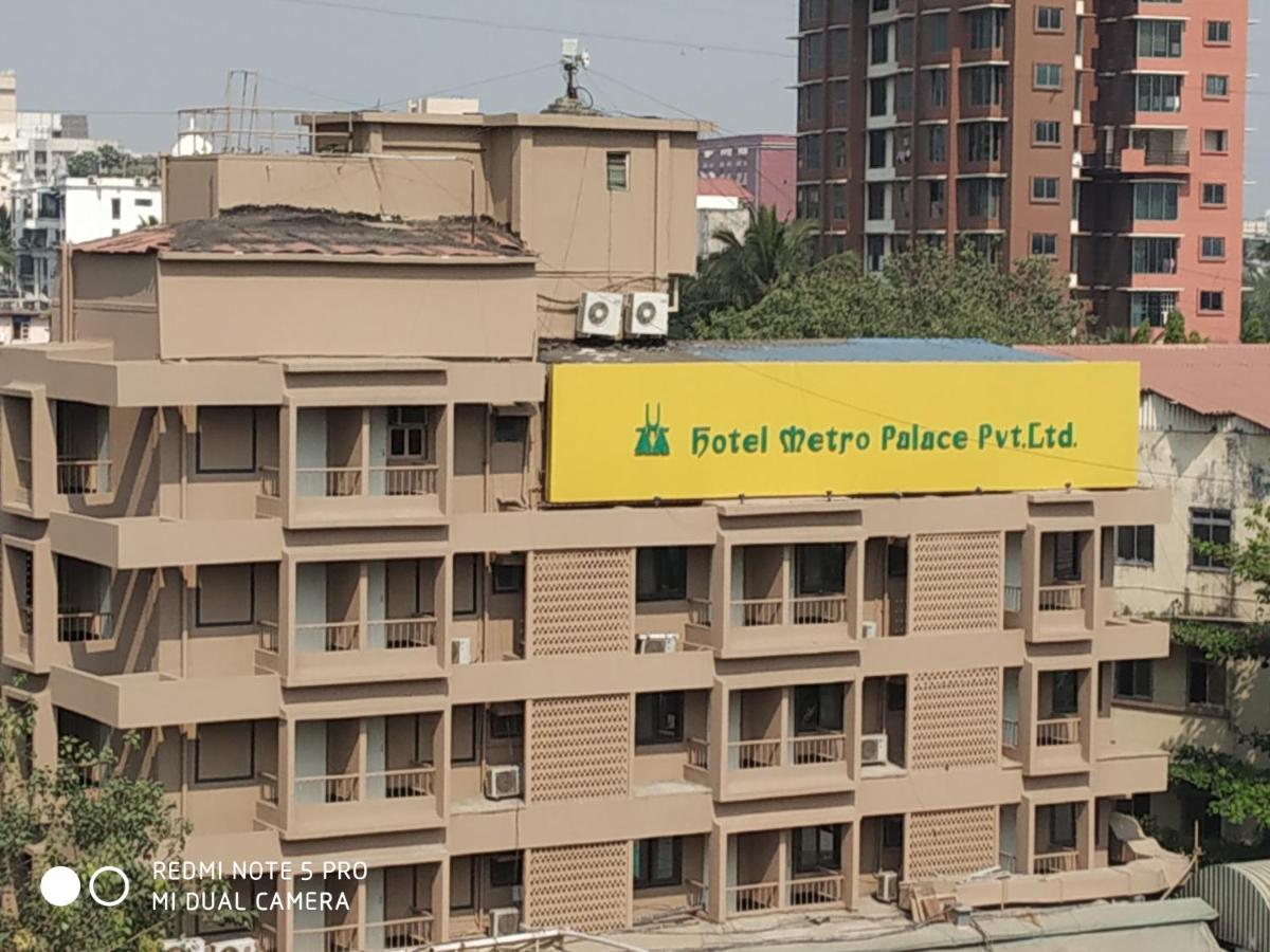 Hotel Metro Palace Bombay Extérieur photo