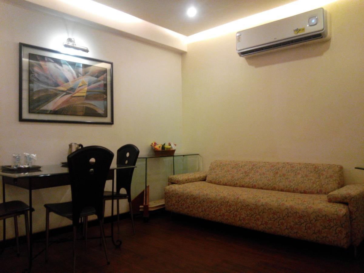 Hotel Metro Palace Bombay Extérieur photo