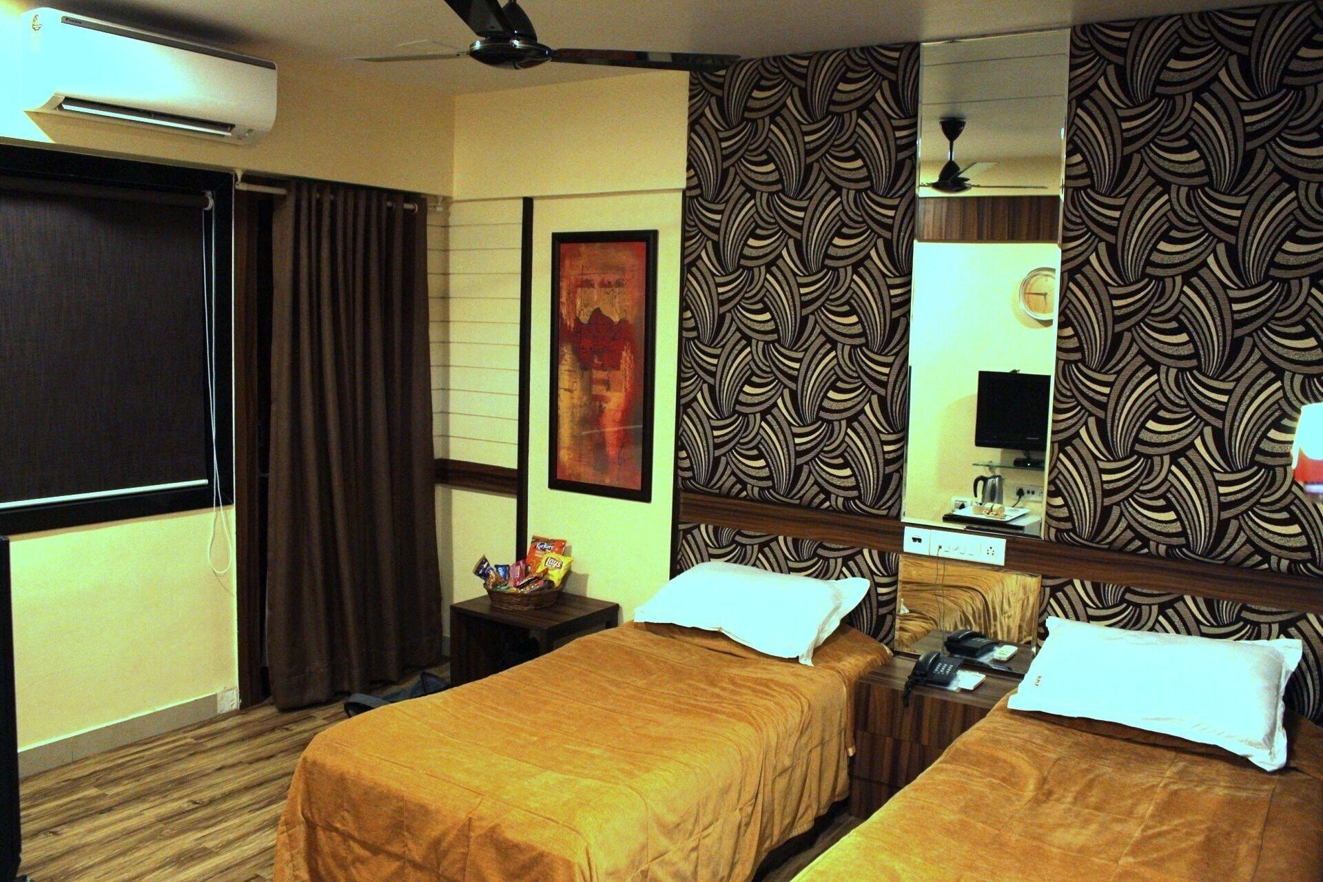 Hotel Metro Palace Bombay Extérieur photo