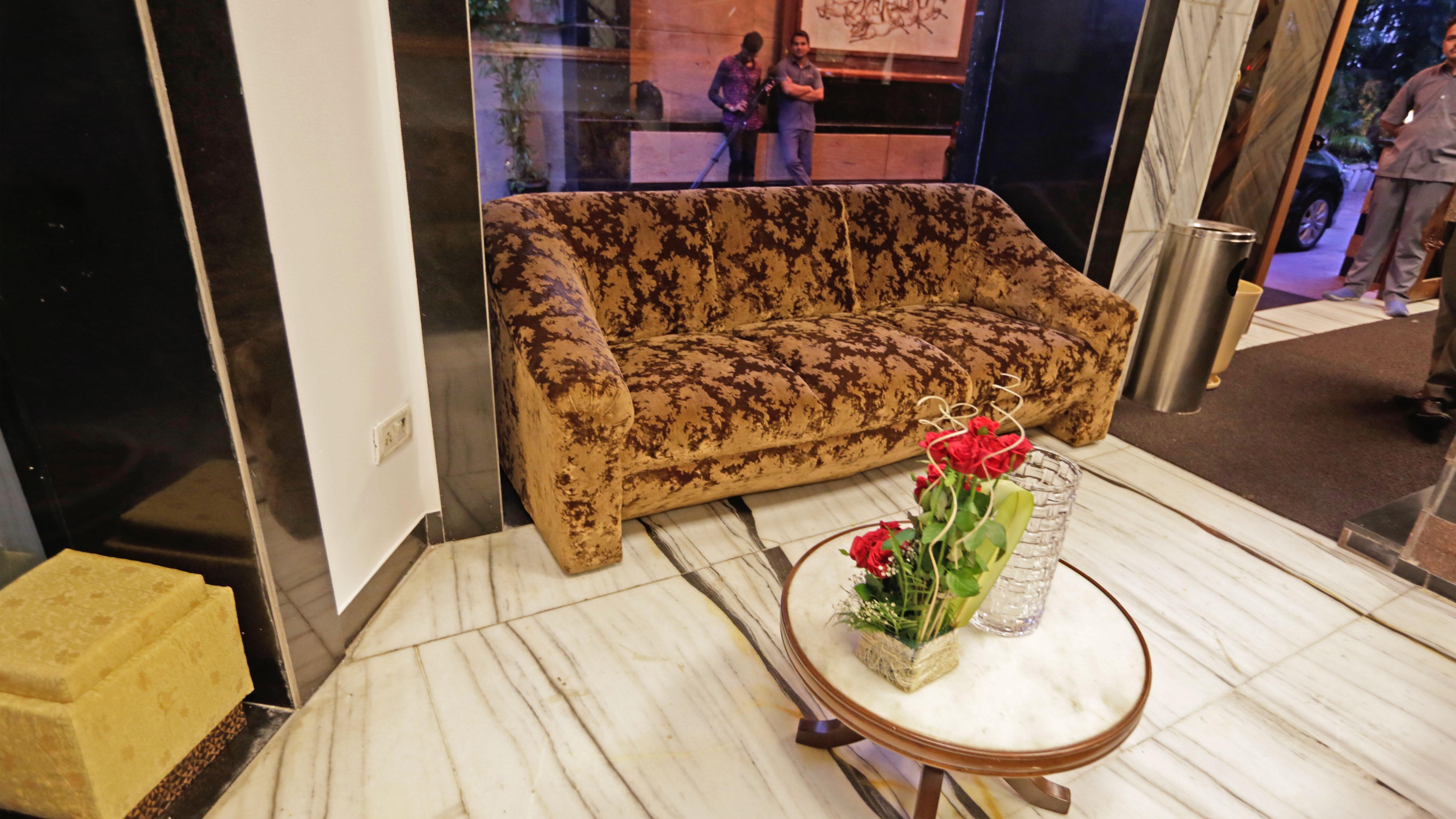Hotel Metro Palace Bombay Extérieur photo