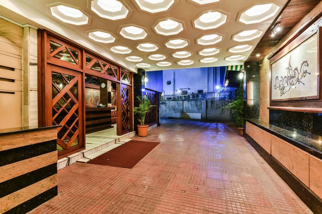 Hotel Metro Palace Bombay Extérieur photo