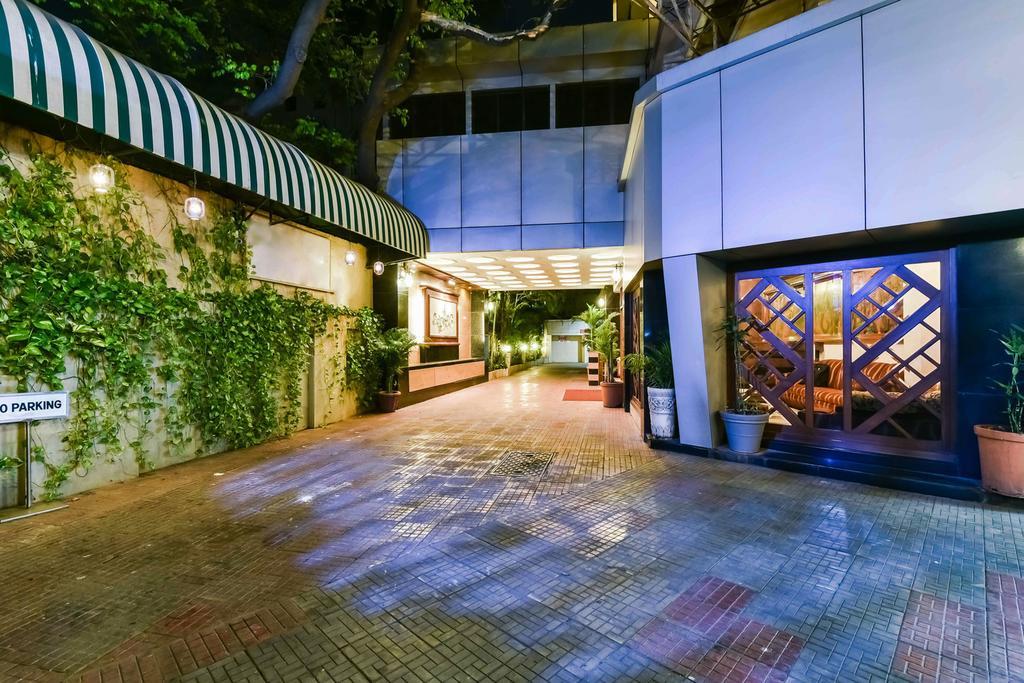 Hotel Metro Palace Bombay Extérieur photo