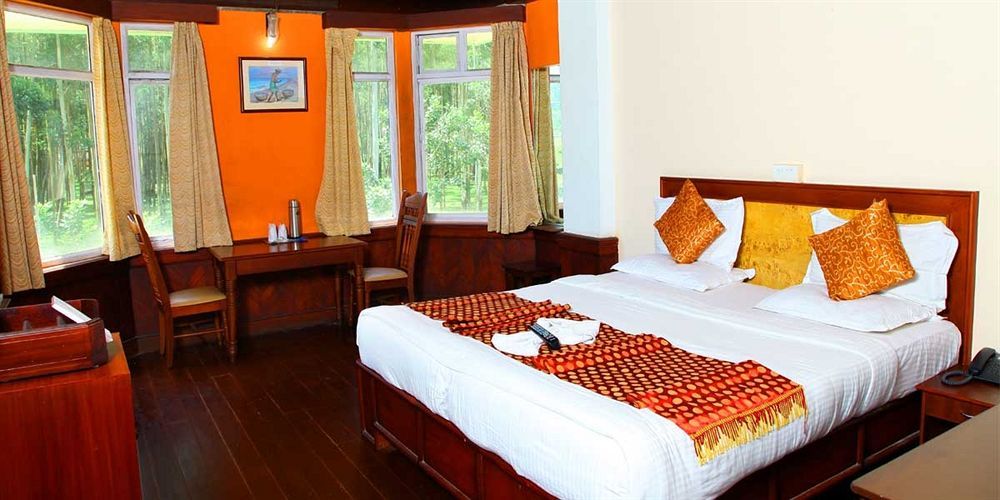 Hotel Metro Palace Bombay Extérieur photo